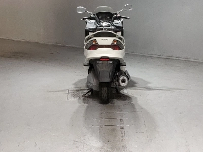 Suzuki SKYWAVE 250S