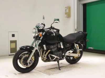Suzuki INAZUMA 400