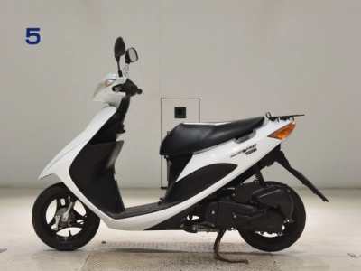 Suzuki  ADDRESS V50-3