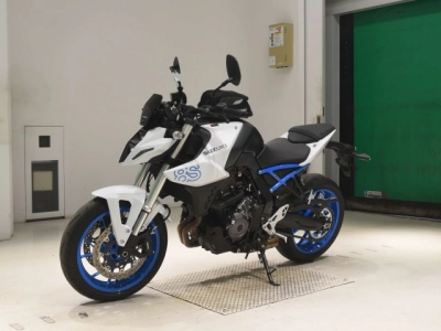 Suzuki GSX-8S