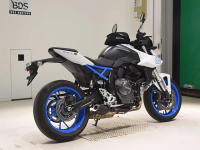 Suzuki GSX-8S