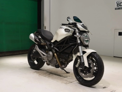 Ducati DUCATI MONSTER 696