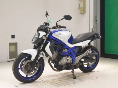 Suzuki GLADIUS400