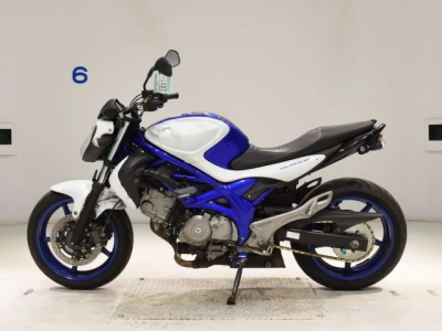 Suzuki GLADIUS400