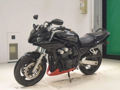Yamaha FZ400