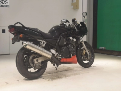 Yamaha FZ400