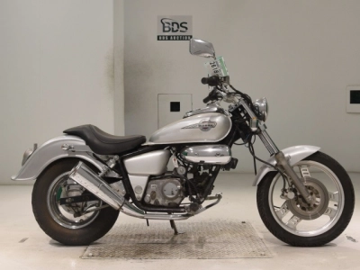 Honda MAGNA 50