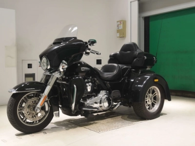Harley-Davidson  HARLEY FLHTCUTG1750