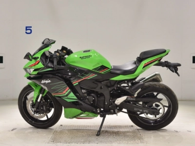 Kawasaki ZX-4R SE