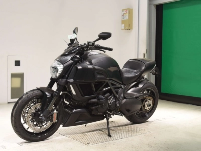 Ducati DUCATI DIAVEL DARK