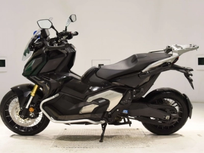 Honda X-ADV750-2