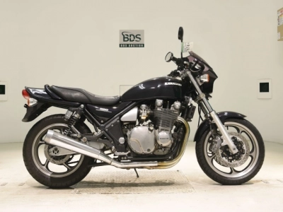Kawasaki ZEPHYR1100