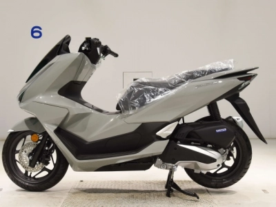 Honda PCX125-4