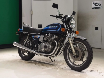 Suzuki GS750