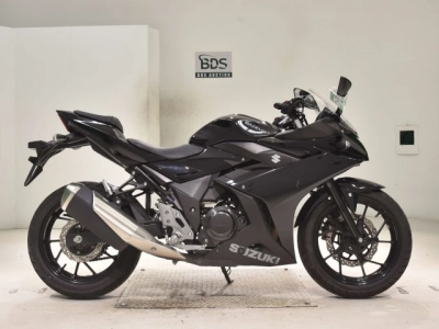 Suzuki GSX250R