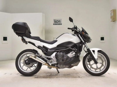 Honda NC750S-2