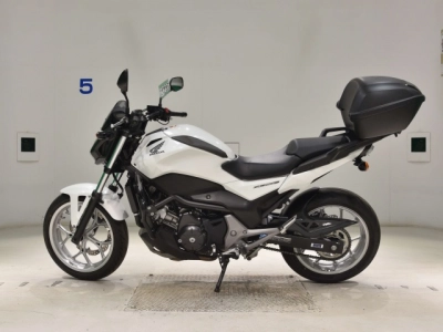 Honda NC750S-2