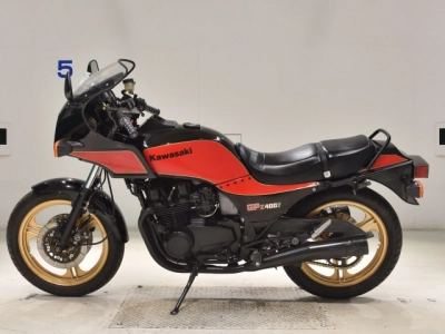 Kawasaki GPZ400F