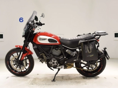 Ducati  DUCATI  SCRAMBLER  ICON 