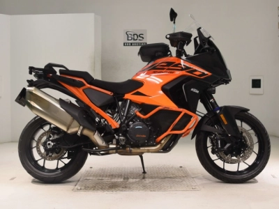 OTHER KTM1290 SUPER ADOBENS