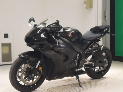 Honda CBR1000RR-R