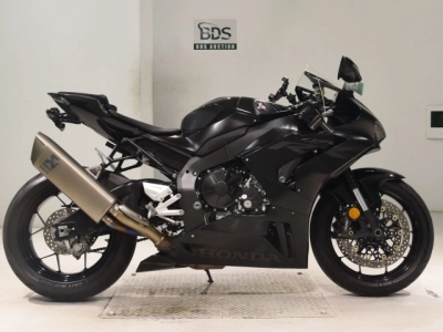 Honda CBR1000RR-R