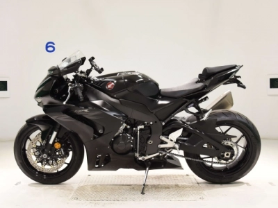 Honda CBR1000RR-R