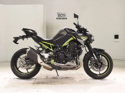 Kawasaki Z900-2