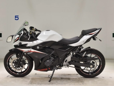 Suzuki GSX250R