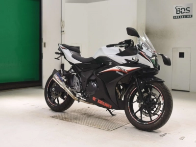 Suzuki GSX250R
