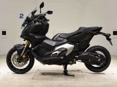 Honda X-ADV750-2