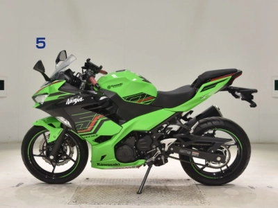 Kawasaki NINJA400-2