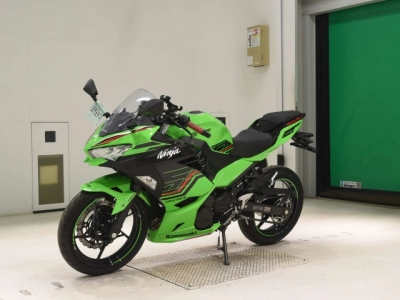 Kawasaki NINJA400-2