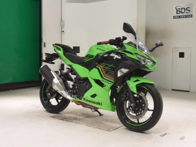 Kawasaki NINJA400-2