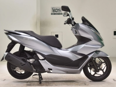 Honda PCX125-4