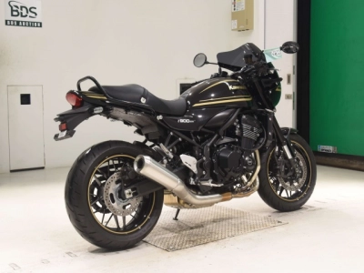 Kawasaki Z900RSKAFE