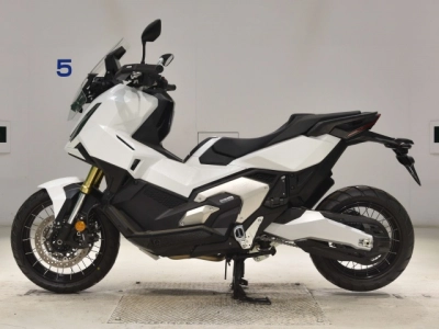 Honda X-ADV750-2