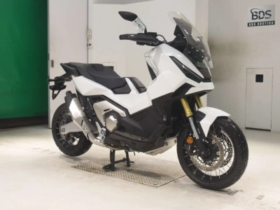 Honda X-ADV750-2