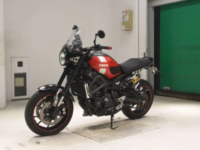 Yamaha XSR900