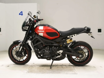 Yamaha XSR900