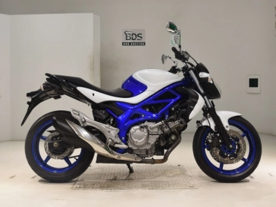 Suzuki GLADIUS400