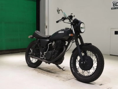 Yamaha SR400-2