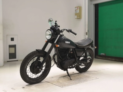 Yamaha SR400-2