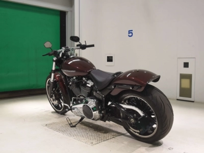 Harley-Davidson  HARLEY FXBR1750