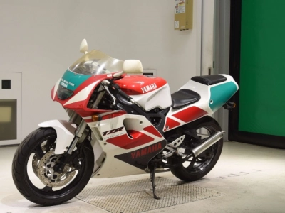 Yamaha TZR250R
