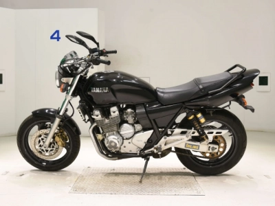 Yamaha XJR400R-2