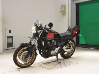 Yamaha XJR400