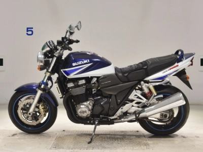Suzuki GSX1400
