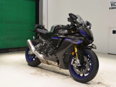 Yamaha YZF-R1M