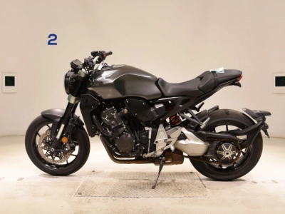 Honda CB1000R-2